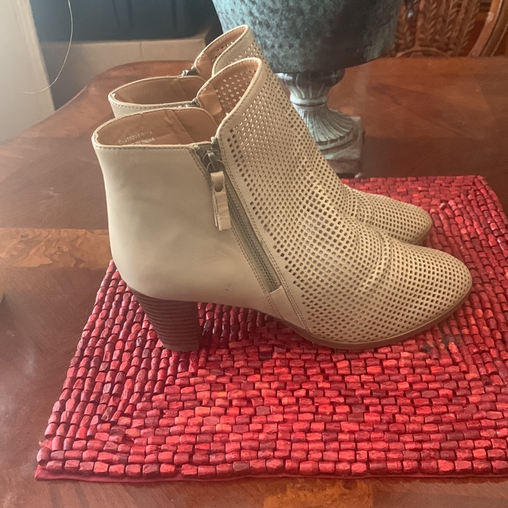 Excellent Condition - image 3